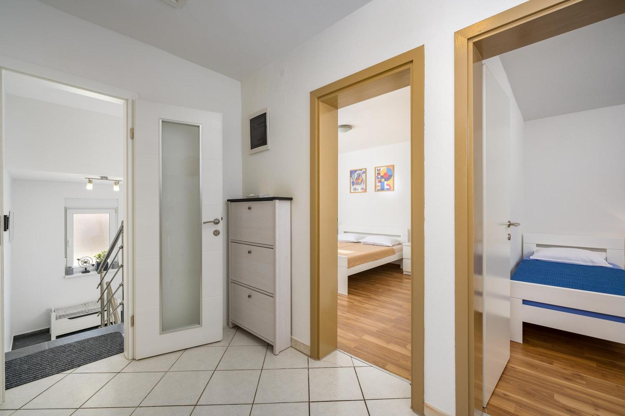 App D Comfort Umag Exterior foto